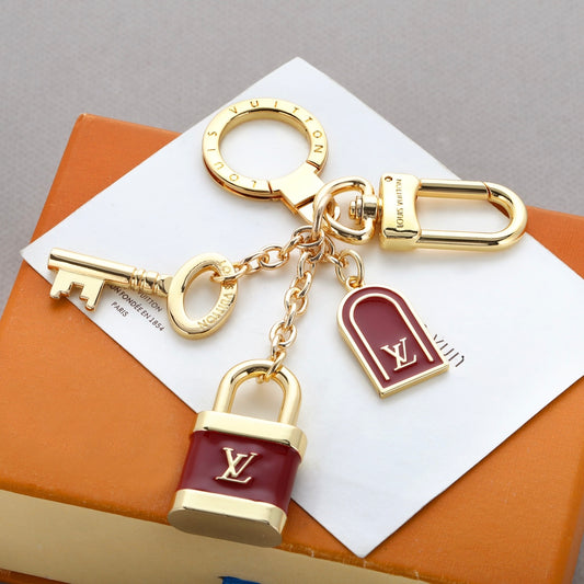 Red Charms Keychain - MARO JEWELRY