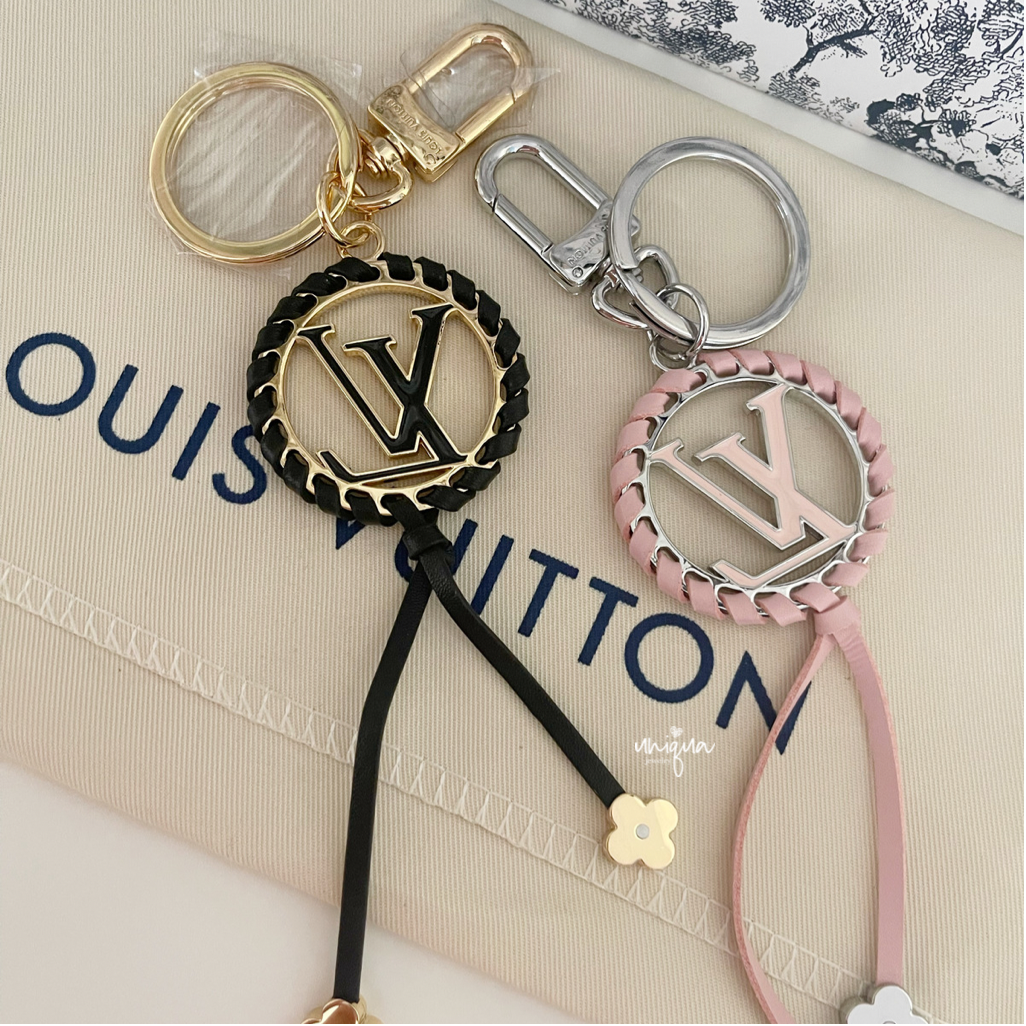 LOGO KEYCHAIN - MARO JEWELRY